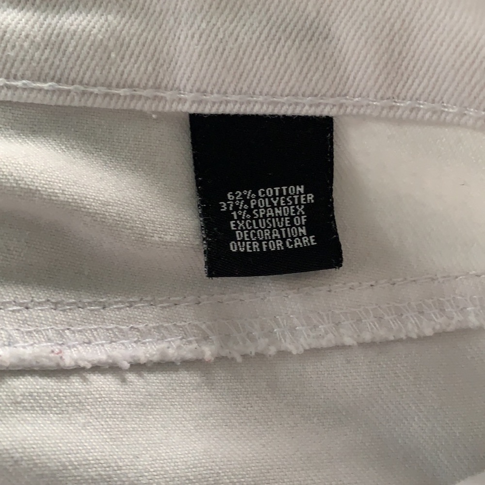 Relativity White Capris - Picture 5 of 7
